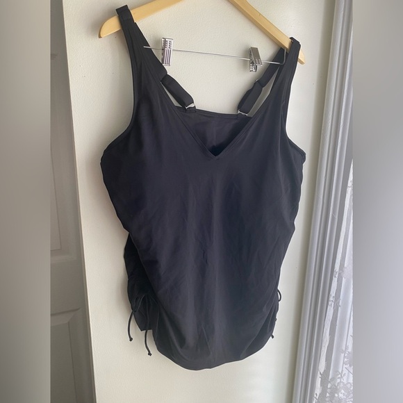 NWT Lands End Women’s Swim Suit Shirt Top Black Size 24W Built in Bra Underwire - Picture 4 of 11